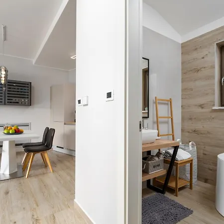 Rotonda By Briskva Villa