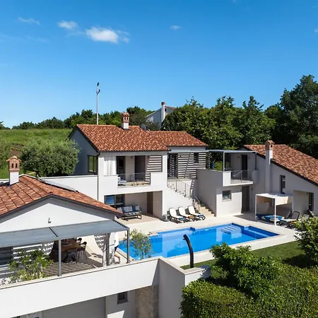 Rotonda By Briskva Villa