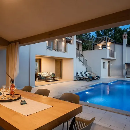 Rotonda By Briskva *