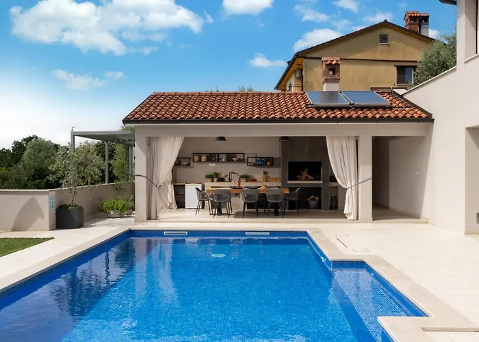 Rotonda By Briskva *